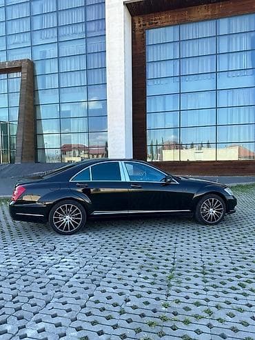 karavan maşın: Mercedes-Benz S-Class sedan – komfort və lüks axtaranlar üçün. - — 7
