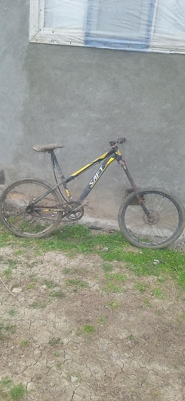en bahali velosipedler: SAFT markalı dağ velosipedi - Rəng: qara/sarı dizayn - Gedişə uyğun — 1