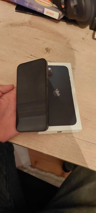 IPhone 13, 128 GB, Qara, Face ID