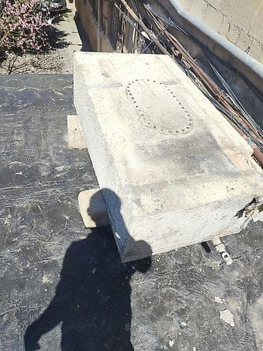 Dural bak Beton su çəni – dam üstü üçün texmini 300.400 lt -