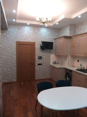 maştağada satdıq evlər: Mənzil Heydər Əliyev sarayinin yaxinliğinda yerləşir. Həmçinin 28 May — 5