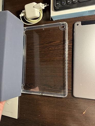 ipad 5 mini: İşlənmiş Apple iPad Air 2, 9,7", 128 GB, Pulsuz çatdırılma — 5