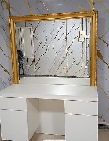 Yeni, Açılmayan, Kvadrat masa