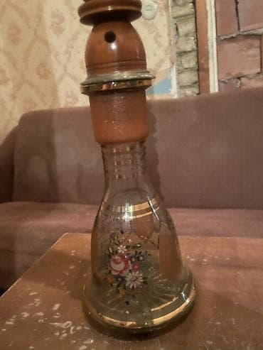 Şəxsi əşyalar: Yaşı 100 dən coxdur. Antikdir
Nadir üslubda klassik nargilə — 1