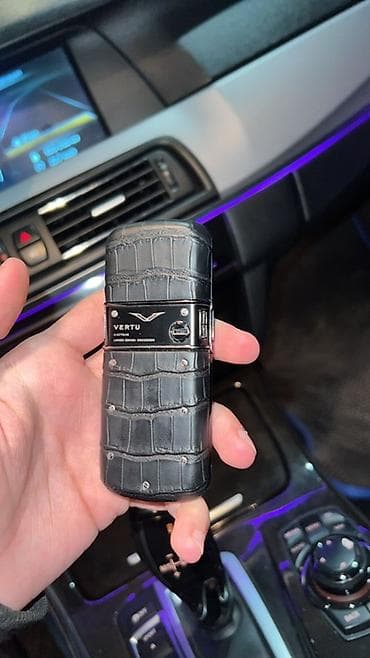 telefon qiyməti: Vertu Constellation, < 2 GB Memory Capacity, rəng - Qara, Düyməli — 2