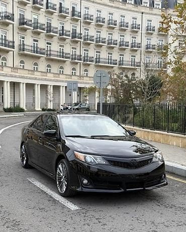 vaz 2115 ehtiyat hisseleri: Toyota Camry (VII nəsil, təxminən–2014 üslubu) – sedan, qara rəng — 3