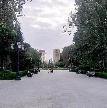 otag: SƏMƏD VURĞUN parkin yaninda. aviakassanin binasında 2 otaqli mənzil — 2