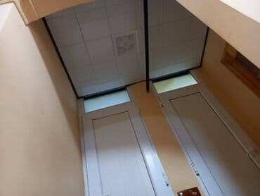 ucbucaq evlər: Bakı, 3 otaqlı, Köhnə tikili, m. Xalqlar Dostluğu, 78 kv. m — 9