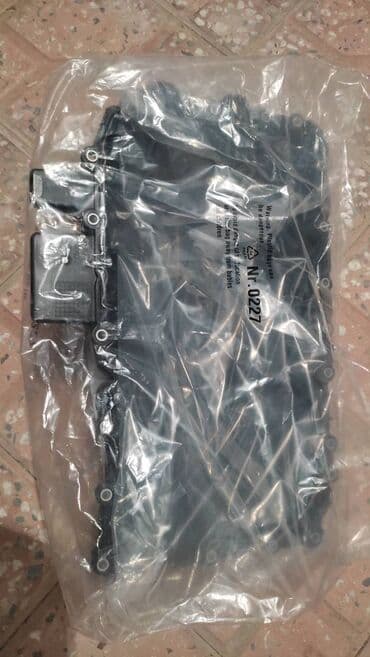 bmw 330: BMW F10.F30.F32 mühərrik yağı karteri. Original Elring brendidir — 5