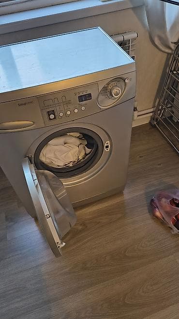 samsung kohnə: Samsung Sensor Compact paltaryuyan maşın - Ön yükləməli, kompakt — 2