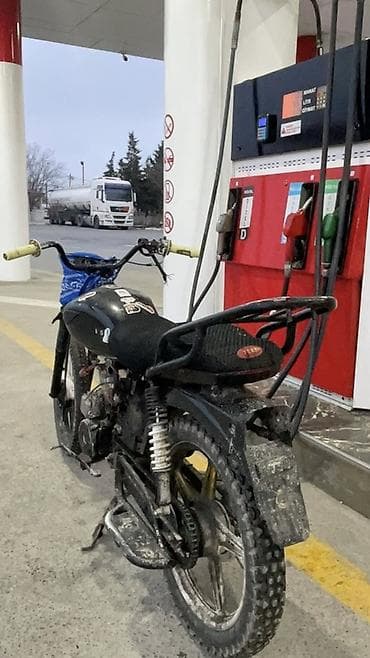 mersedes a 180: Moped/motorsiklet – şəhər daxili gediş-gəliş və yüngül off-road üçün — 2