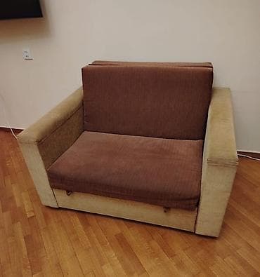 Açılıb-yığılan kreslo-divan satılır. Model həm oturacaq, həm də