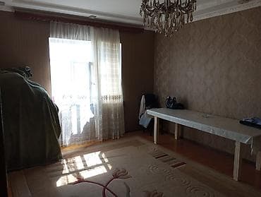 demir qaraj satilir: 6 otaqlı, 230 kv. m, Orta təmir — 10