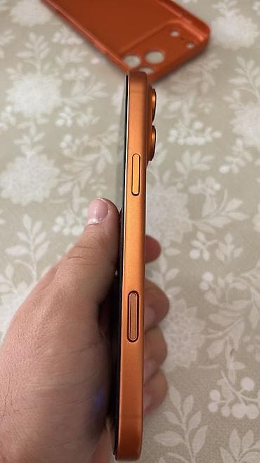 Salam 17 pro max duplikatdir yeni kimidir karobka usb kaburo plonka — 2