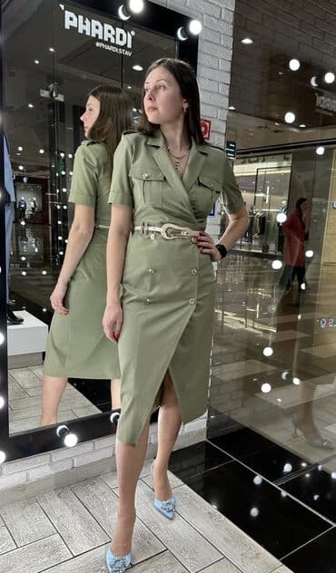 Zərif “safari” üslubunda qadın donu - Rəng: açıq zeytun/solğun xaki -