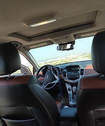 Продажа авто: Chevrolet Cruze sedan - Kuzov: sedan, qızılı/metalik rəng - — 7