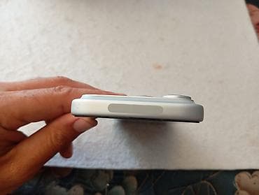 iphone 67: Gümüşü, Face ID — 4