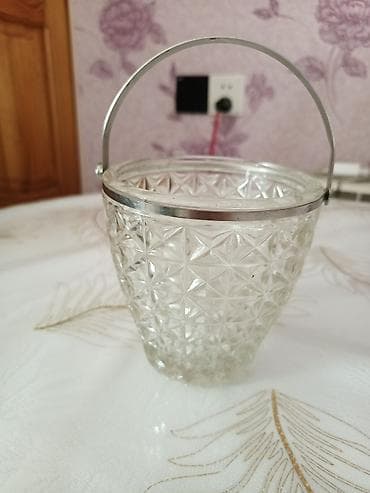 Şüşə vedrə/buz qabı - Material: qalın şüşə, kəsim naxışlı (kristal