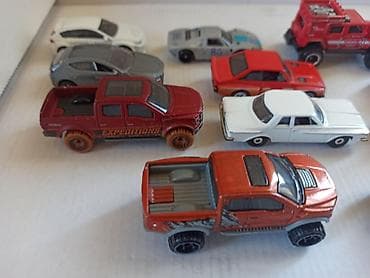 Matchbox ve Hotwheels ededi 5manat
Hamısı birlikte 35 manat
12 eded — 9