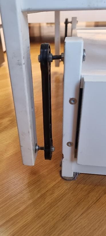 Beşiklər: Oğlan və qız üçün, Dördbucaq, Beşik, Dəstsiz, Matras ilə, Yellənmə mexanizm ilə — 5