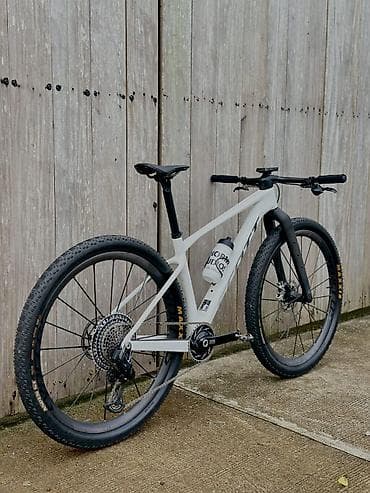 velosiped 26: Scott markalı gravel/dağ tipli velosiped. Ağ rəngli yüngül və — 6