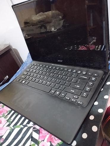 Acer noutbuk V5 431P 531P zapcast kimi satilir sadece ekran girigdi