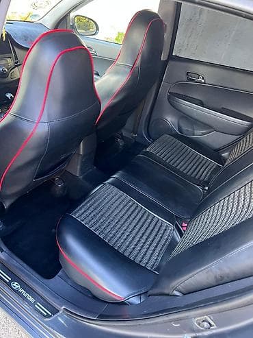 Транспорт: Hyundai i30: 1.6 л | 2010 г. Универсал — 8