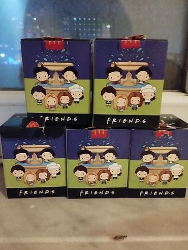 Монеты: Məhsul: Friends temalı kolleksiya qutuları (McDonald’s Happy Meal — 1