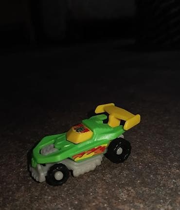 kinder stranger things: Kinder oyuncağı fergli kinder oyuncaglari var isdiyen yazsin Mini — 1