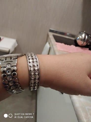 el fecr saat: İşlənmiş, Qol saatı, Swatch — 2