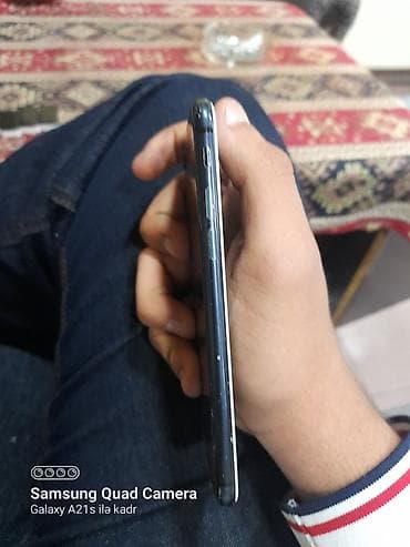 gence kamera: IPhone SE 2022, 64 GB, Qara, Qırıq, Barmaq izi, Simsiz şarj — 5