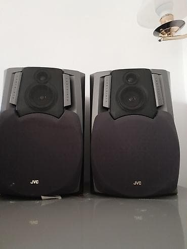 audi a8: JVC stereo akustik sistem – 2 ədəd passiv rəf tipli kolonka — 1