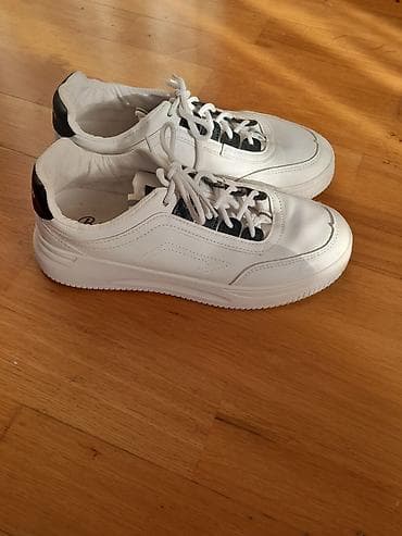 krosofka: Ağ rəngli gündəlik idman ayaqqabısı - Rəng: tam ağ, dillik və daban — 1