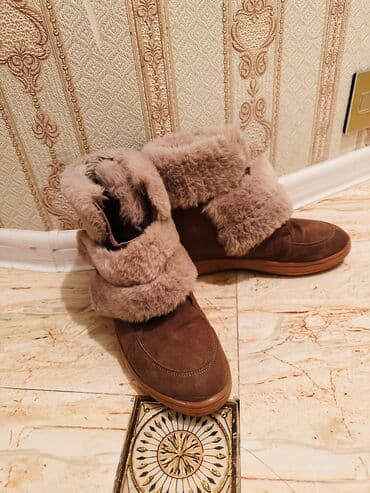 platformalı qadın çəkmələri: Uqqilər, Ölçü: 37, rəng - Qəhvəyi, İşlənmiş — 2