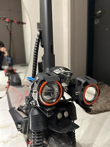 samokat az: İşlənmiş Elektrik samokat 10", > 1000 Vt, > 45 km/s, Ünvandan götürmə — 2