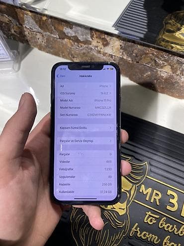 iphone 14 irşad: IPhone 11 Pro, 256 GB, Matte Midnight Green, Face ID — 9