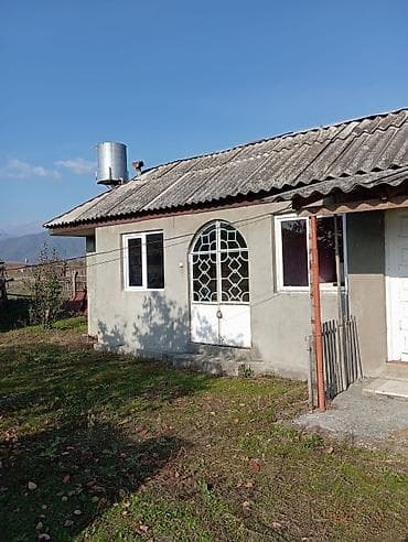 Həyətyanı torpaq sahəsi olan 1 mərtəbəli kənd evi 12 sot heyetyani