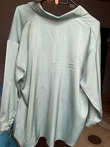qadin koftasi: Zərif parıltılı, açıq yaşıl rəngdə qadın koftası/gödək köynək. - — 1