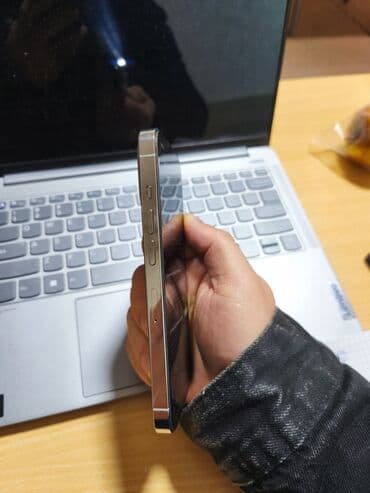 Apple iPhone: IPhone 13 Pro, 256 GB, Ağ, Simsiz şarj, Face ID, Sənədlərlə — 8