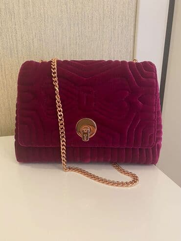 don şəkilləri çəkmək: Yeni kimidir. 1 defe istifade olunub, Ted Baker markasidir — 1