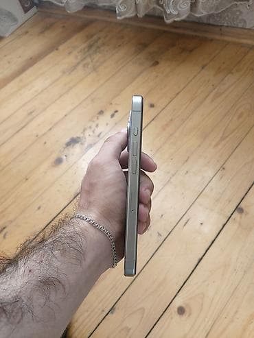 ipad pro m5: IPhone 15 Pro, Natural Titanium, Face ID — 3
