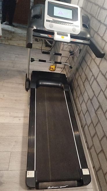 trenajor velosipedi: Çox az işlənmiş Qaçış trenajoru – elektriklə işləyən, çoxfunksiyalı — 1