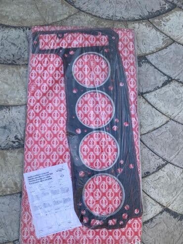 Mercedes 102mator silindirler blokunun bashliqinin araqati (