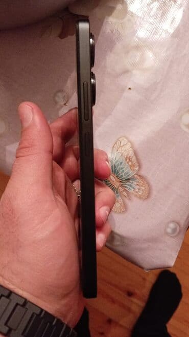 Tavalar: Smartfon - Ön hissə: tam ekranlı panel, ekranın yuxarı mərkəzində ön — 2