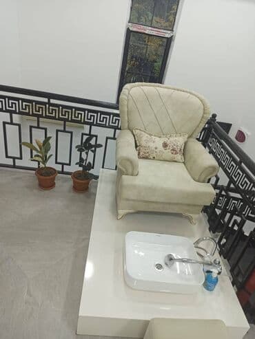 arenda gozellik salonu 2019: Nərimanov rayonu Gənçlik metrosunun yaxınlığındasahəsi 100 kv/m — 2