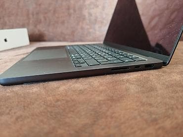 macbook air m: MacBook Pro 14" M4 / 16 GB / 512 GB SSD – Tamamilə Yeni Kimi! (Pil — 7