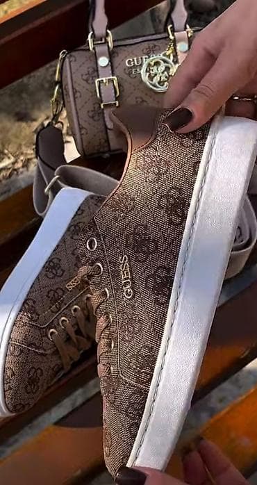 krasofka qiz ucun: GUESS dəst: qadın üçün çanta + idman ayaqqabısı - Dizayn: markanın — 6