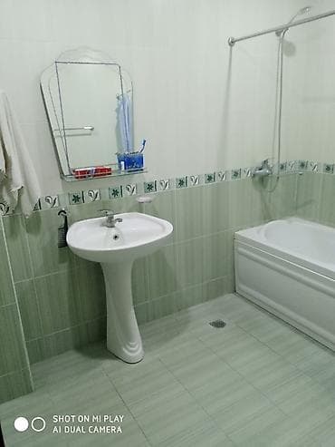 ev satilir sumqayit: 8 çi mikrarayon qrand marketin yani qoşa zaprafkanin yanında 2 otaqlı — 3