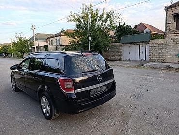 Opel Astra: 1.4 л | 2007 г. 286900 км Универсал