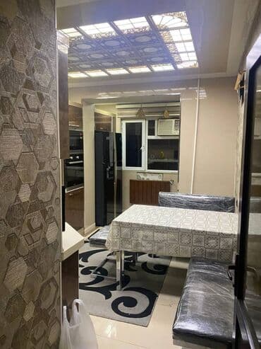 7 ci mikrorayon yeni tikili: Gənclik metrosuna yaxin Ayna sultanova heykəlinə yaxin 9 mertebeli — 15